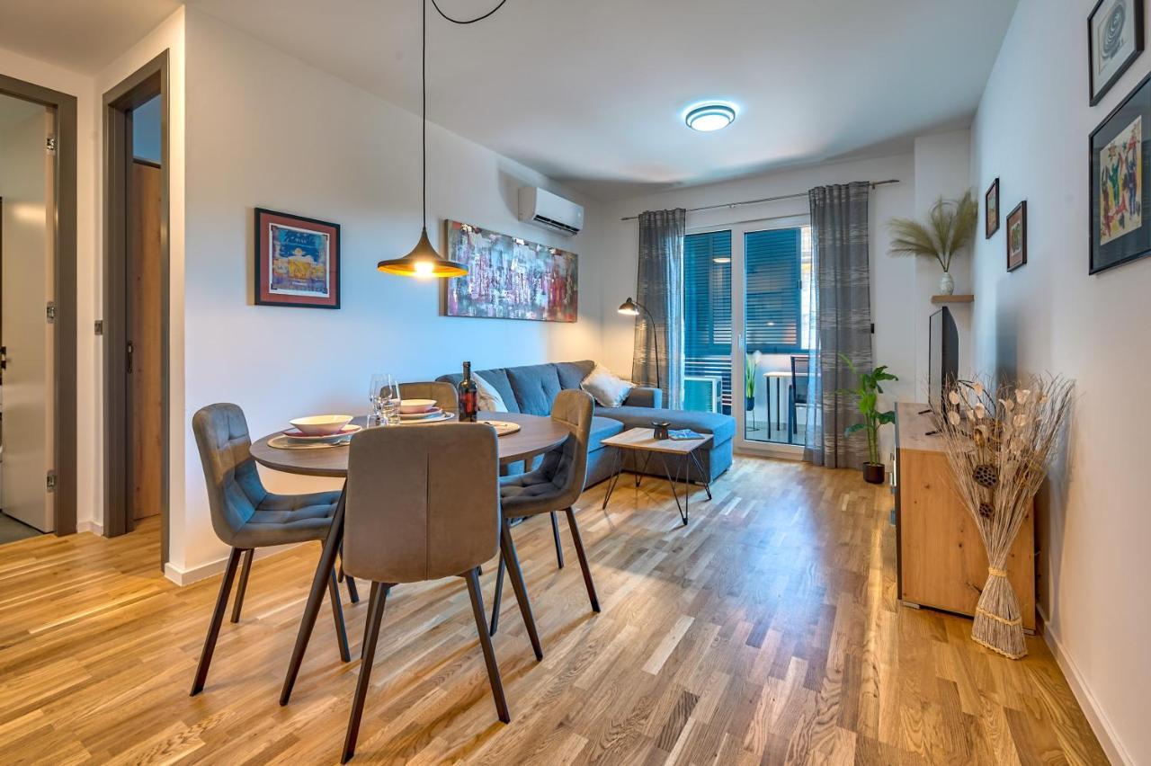 Art Apartment Monvidal بولا المظهر الخارجي الصورة